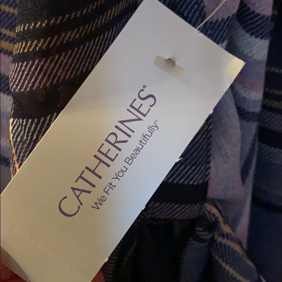 NWT Catherine’s lightweight button down plaid - Picture 5 of 5